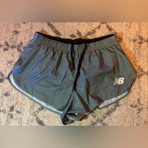 New Balance Little Hottie Hots Women’s Running Shorts Medium Green Athletic